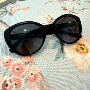 Authentic chanel black polarized sunglasses